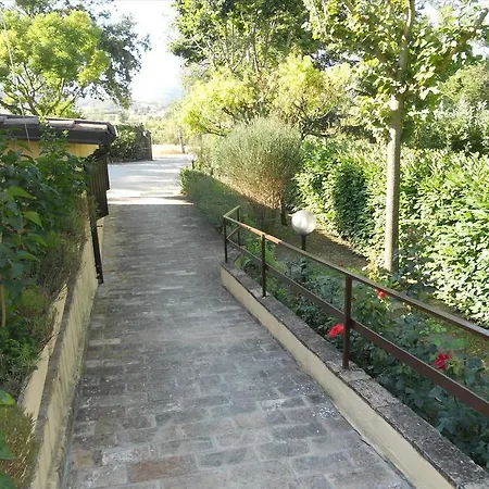 Lantgård La Selva *