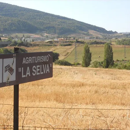 La Selva مزرعة للإقامة
